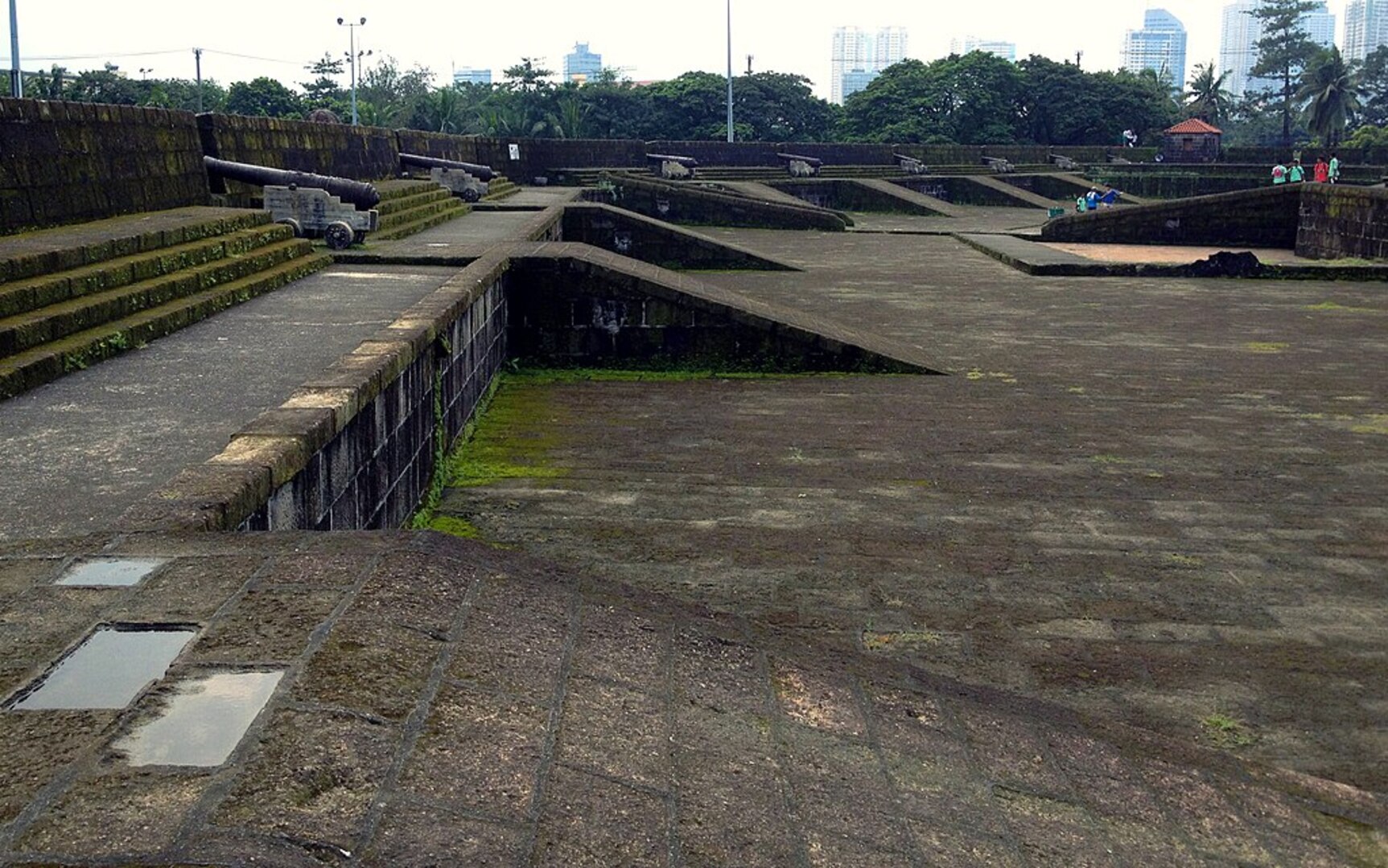 Intramuros walls